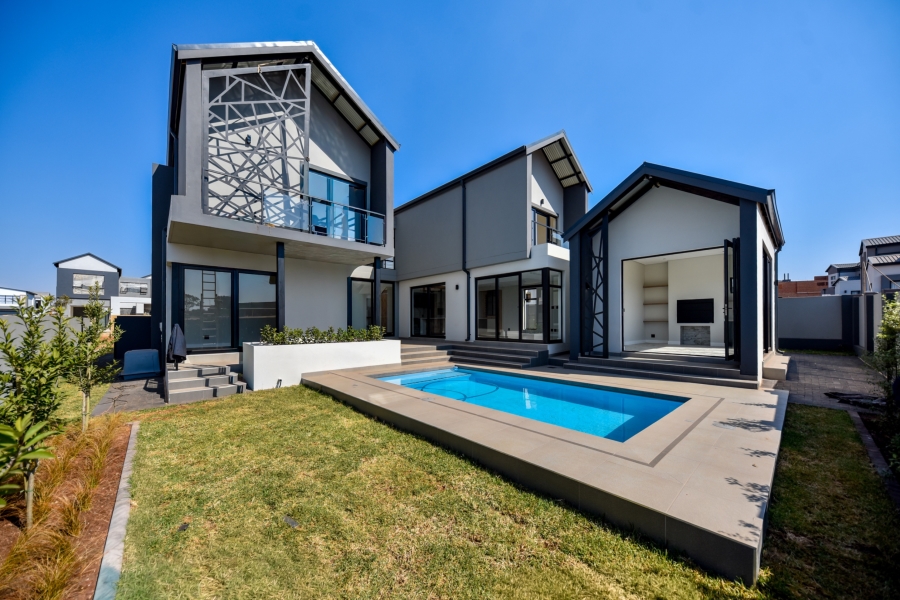 4 Bedroom Property for Sale in Fountainbrook Estate Gauteng