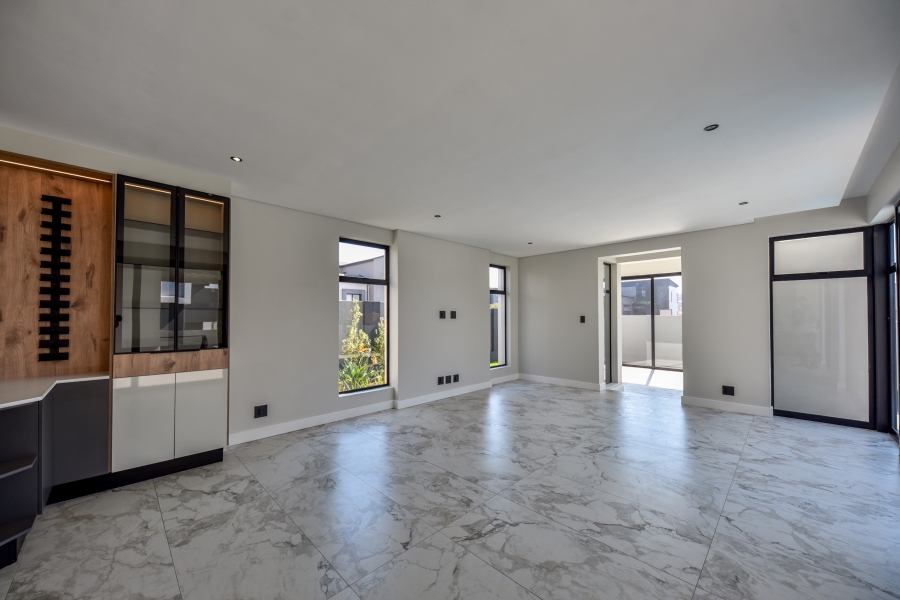 4 Bedroom Property for Sale in Fountainbrook Estate Gauteng