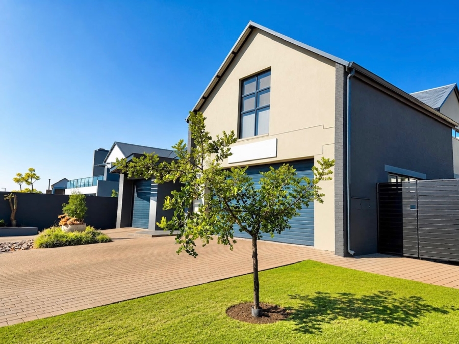 5 Bedroom Property for Sale in Midstream Heights Gauteng