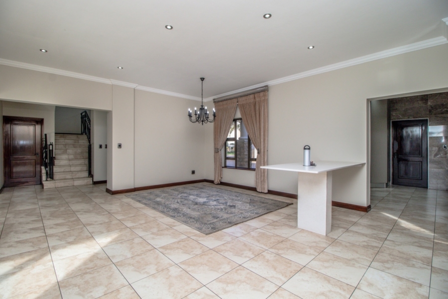 3 Bedroom Property for Sale in Lakefield Gauteng