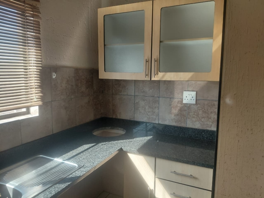 2 Bedroom Property for Sale in Three Rivers Gauteng