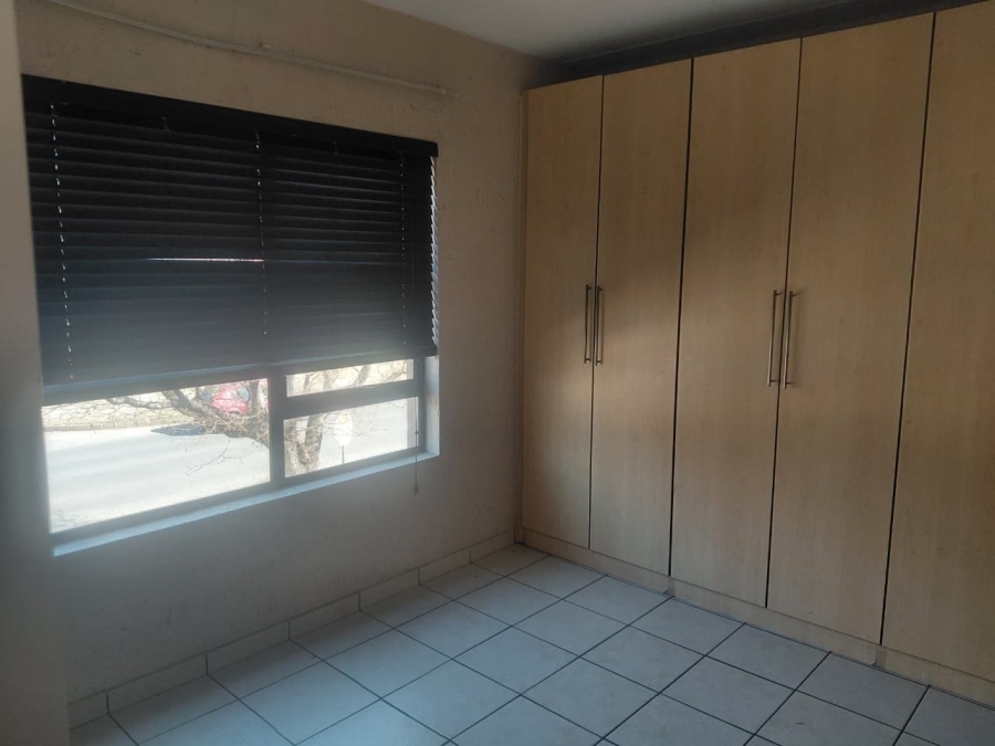2 Bedroom Property for Sale in Three Rivers Gauteng