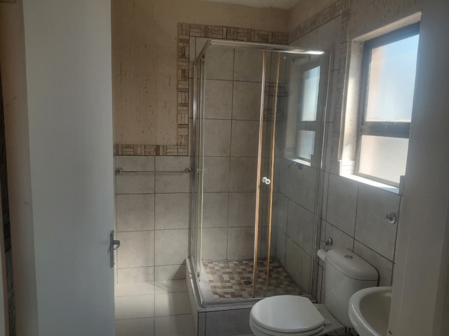 2 Bedroom Property for Sale in Three Rivers Gauteng