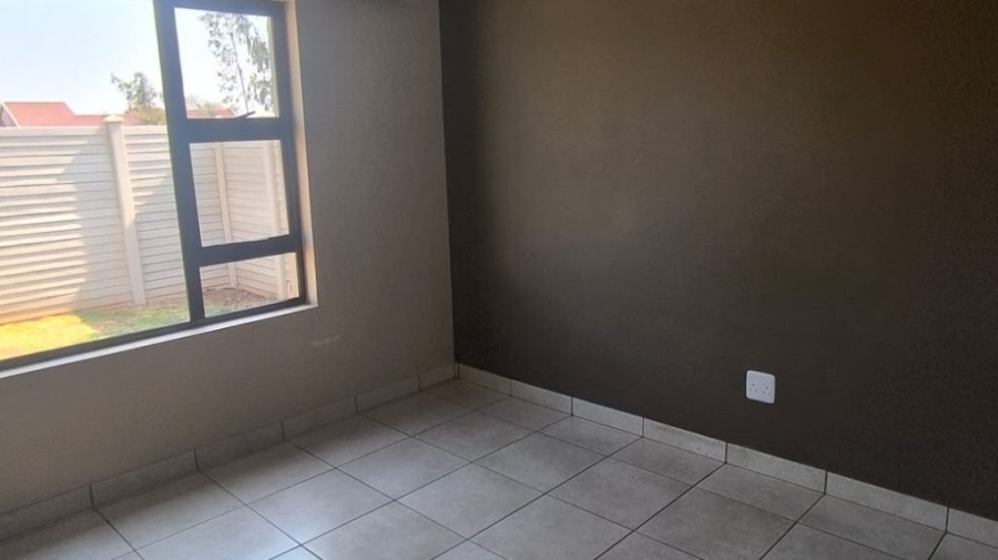 To Let 3 Bedroom Property for Rent in Riversdale Gauteng
