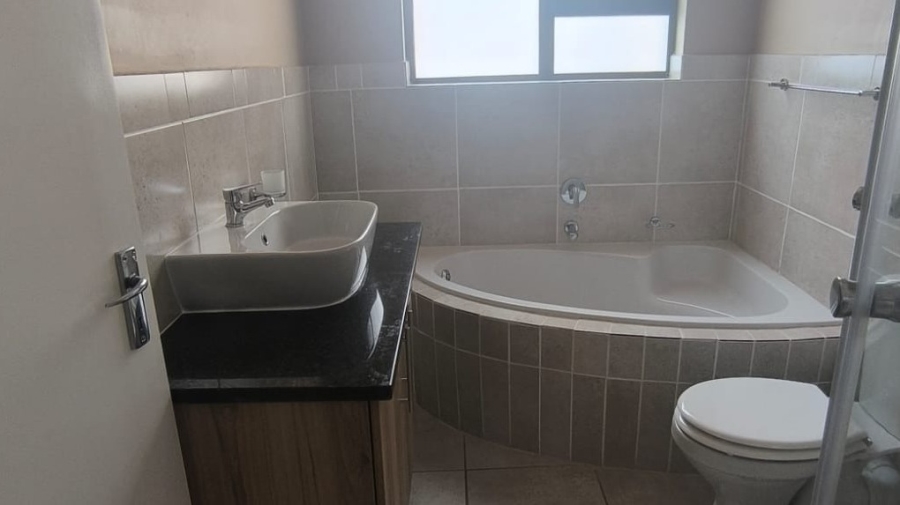 To Let 3 Bedroom Property for Rent in Riversdale Gauteng