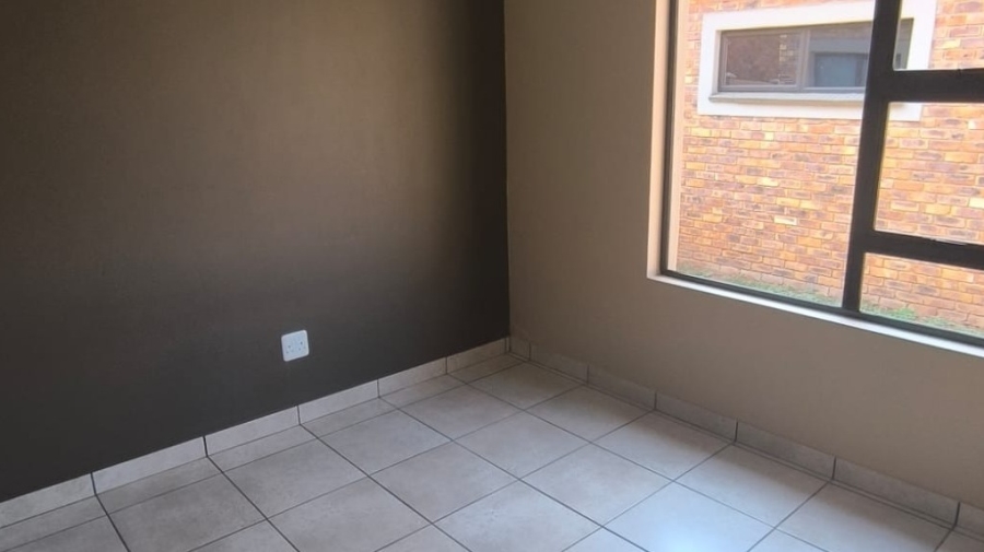 To Let 3 Bedroom Property for Rent in Riversdale Gauteng