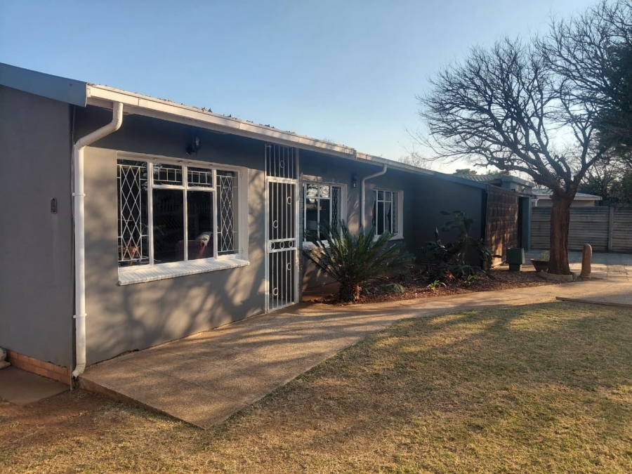 3 Bedroom Property for Sale in Meyerton Central Gauteng