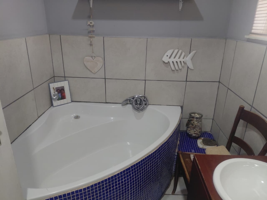 3 Bedroom Property for Sale in Meyerton Central Gauteng