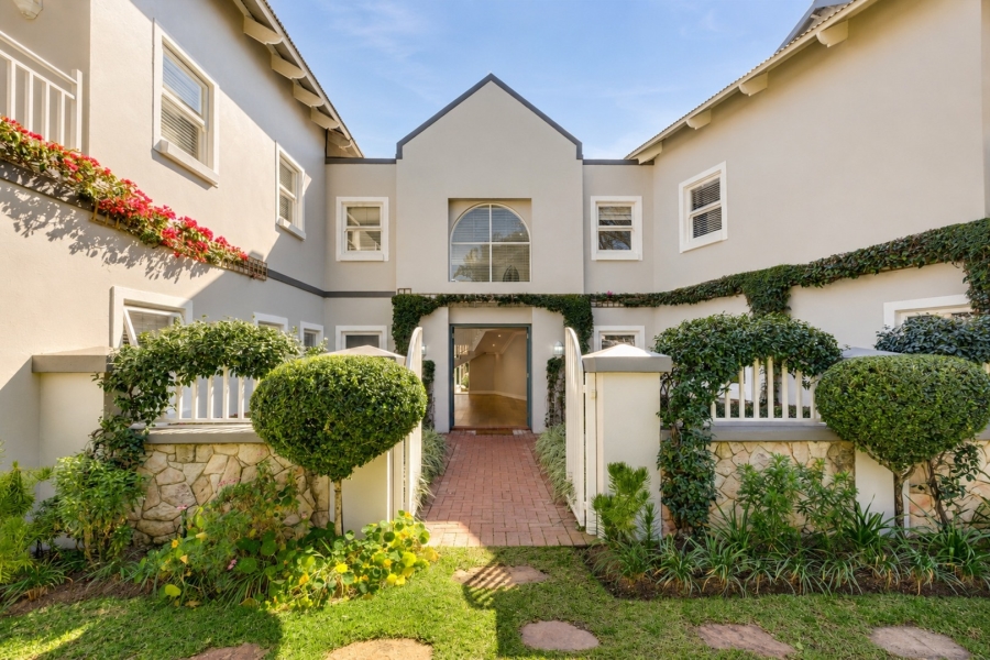 5 Bedroom Property for Sale in Fourways Gardens Gauteng