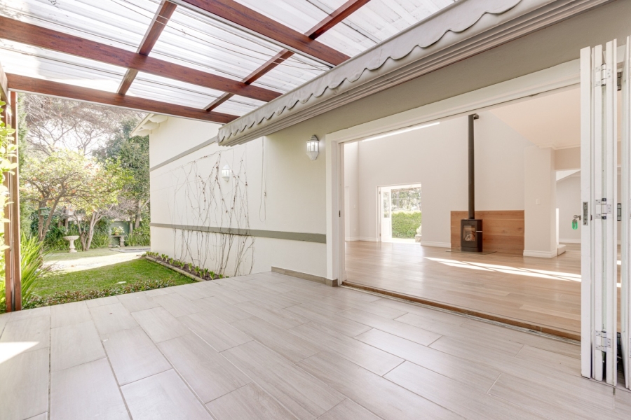 5 Bedroom Property for Sale in Fourways Gardens Gauteng