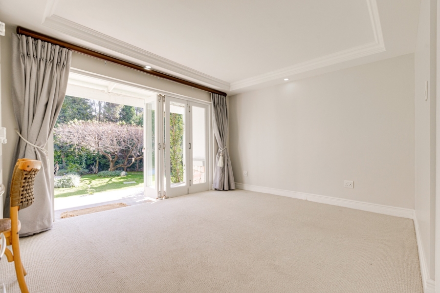 5 Bedroom Property for Sale in Fourways Gardens Gauteng