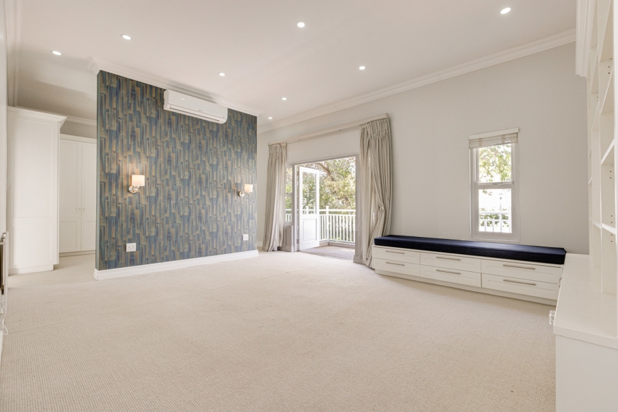 5 Bedroom Property for Sale in Fourways Gardens Gauteng
