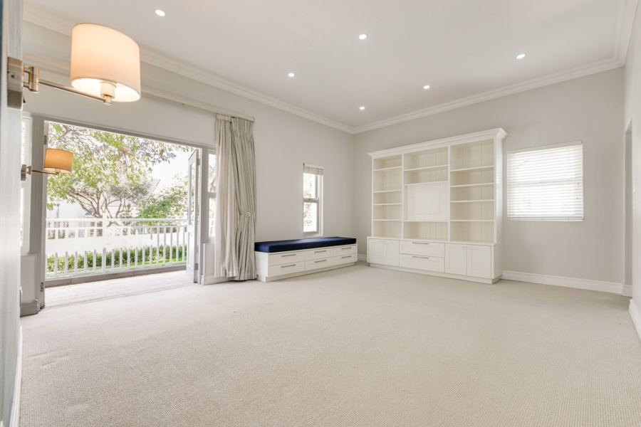 5 Bedroom Property for Sale in Fourways Gardens Gauteng