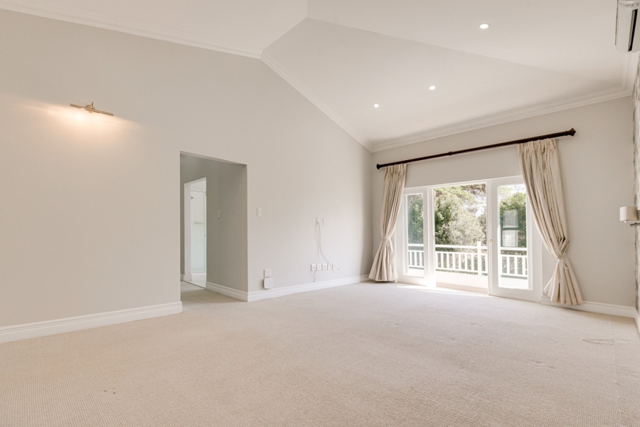 5 Bedroom Property for Sale in Fourways Gardens Gauteng