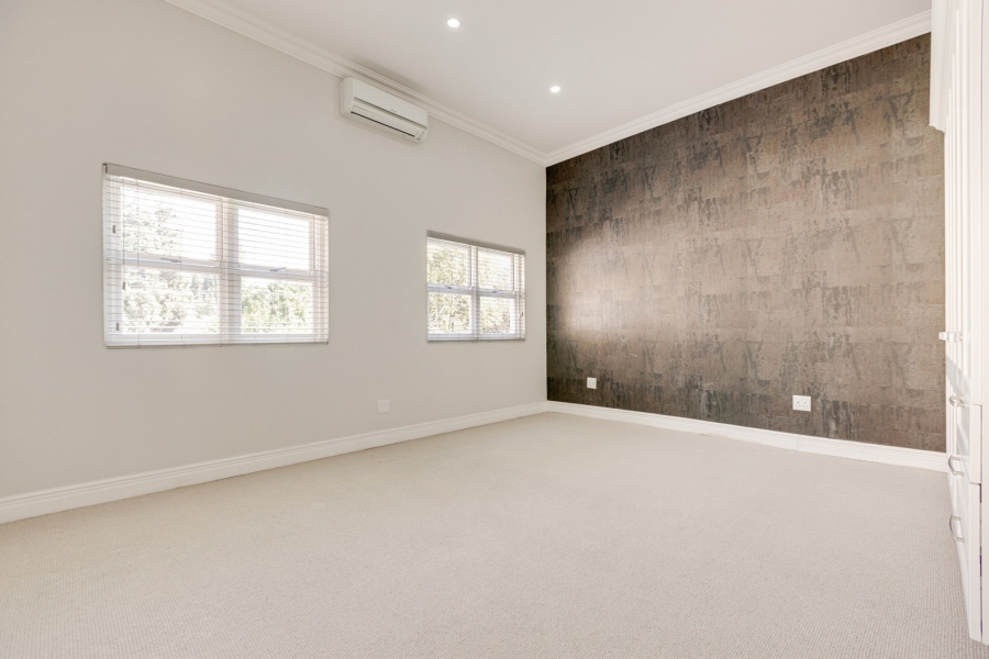 5 Bedroom Property for Sale in Fourways Gardens Gauteng