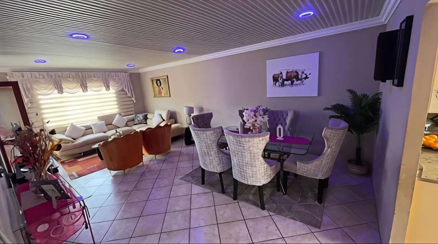 3 Bedroom Property for Sale in Liefde en Vrede Gauteng