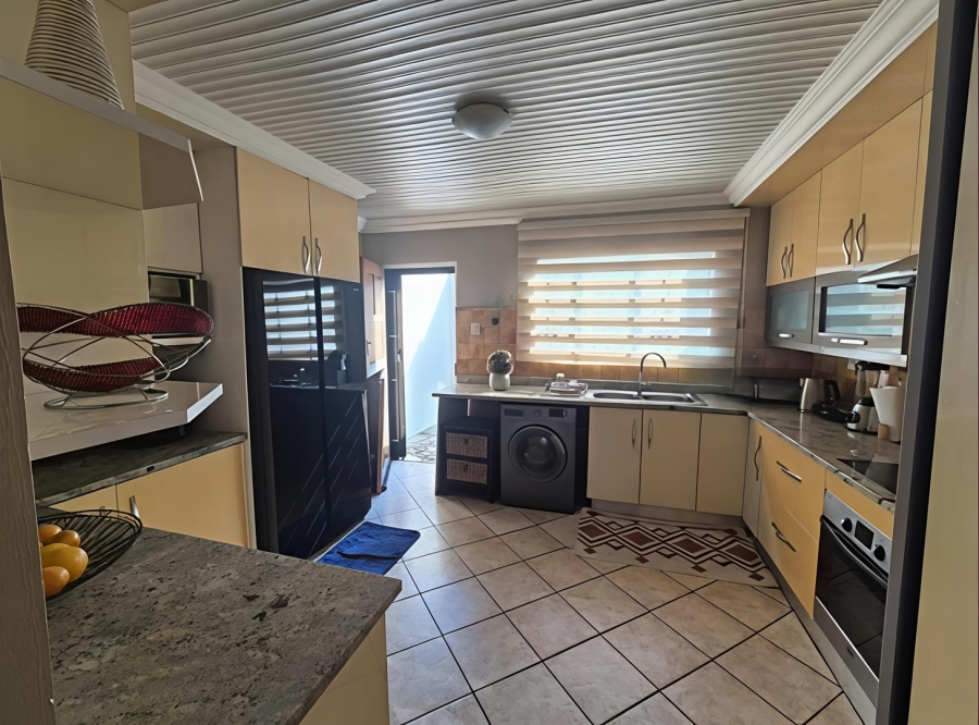 3 Bedroom Property for Sale in Liefde en Vrede Gauteng