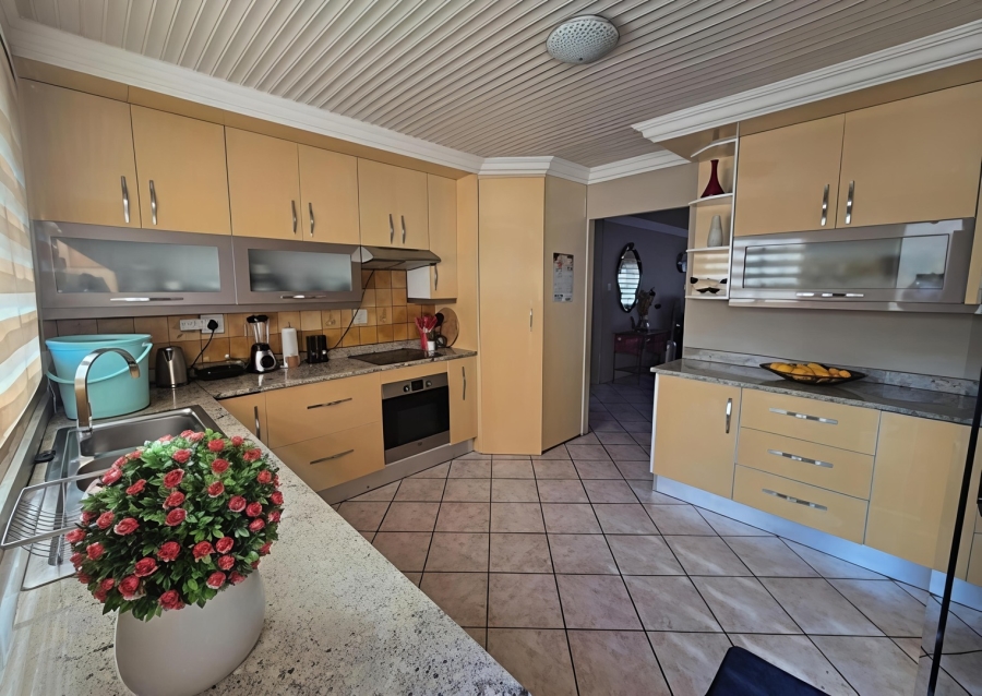 3 Bedroom Property for Sale in Liefde en Vrede Gauteng