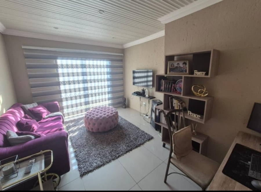 3 Bedroom Property for Sale in Liefde en Vrede Gauteng