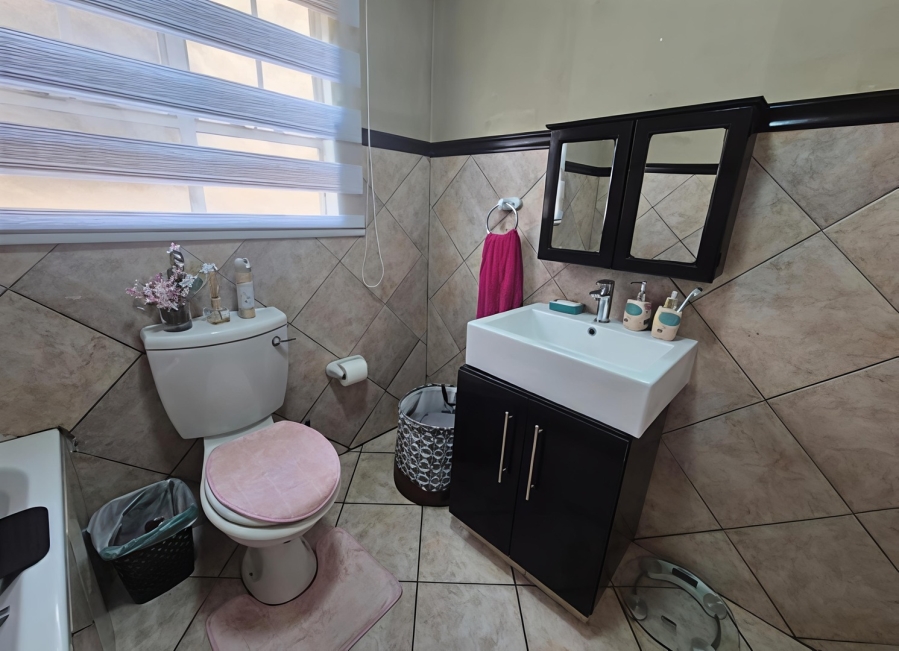 3 Bedroom Property for Sale in Liefde en Vrede Gauteng