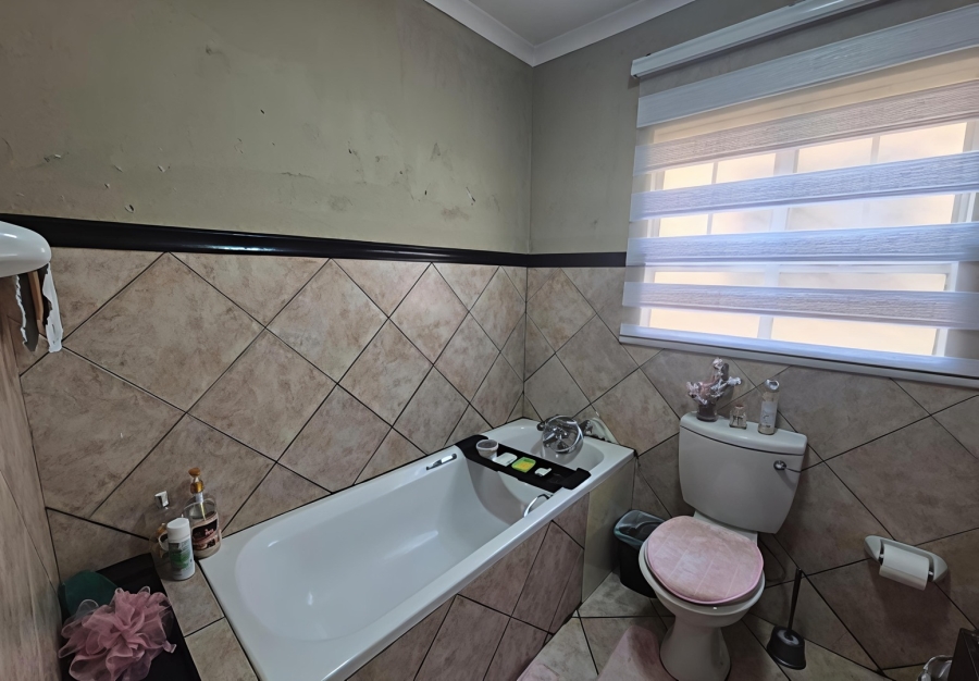 3 Bedroom Property for Sale in Liefde en Vrede Gauteng