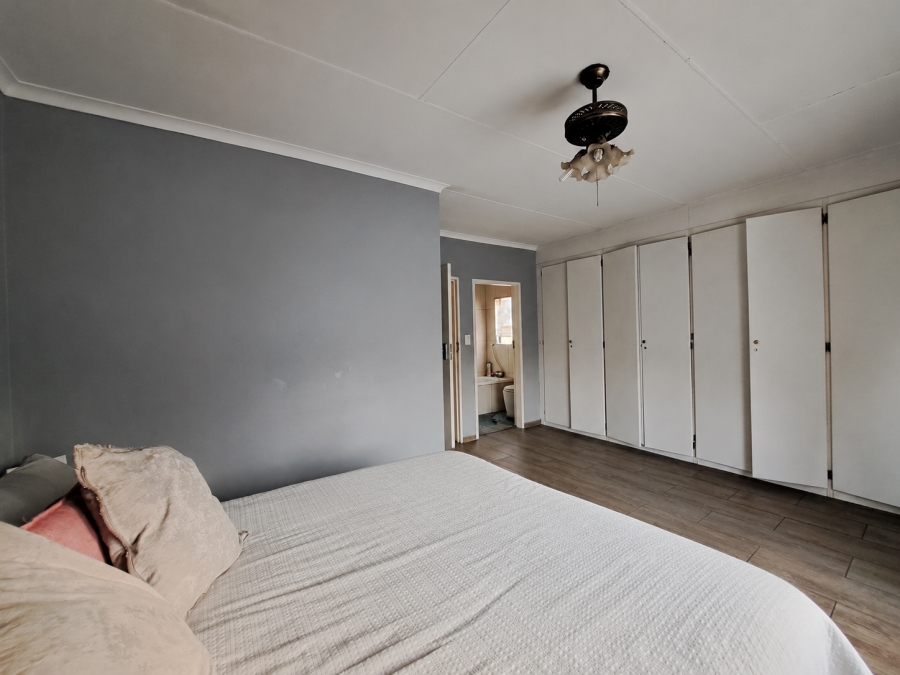 3 Bedroom Property for Sale in Highveld Gauteng
