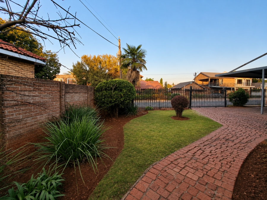 3 Bedroom Property for Sale in Highveld Gauteng