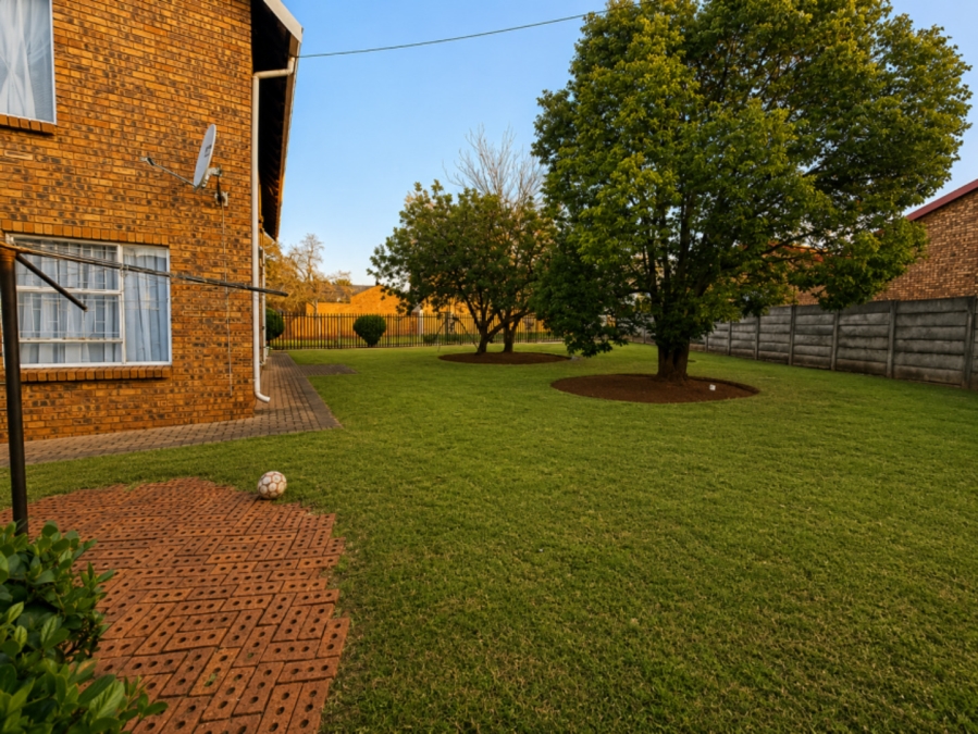 3 Bedroom Property for Sale in Highveld Gauteng