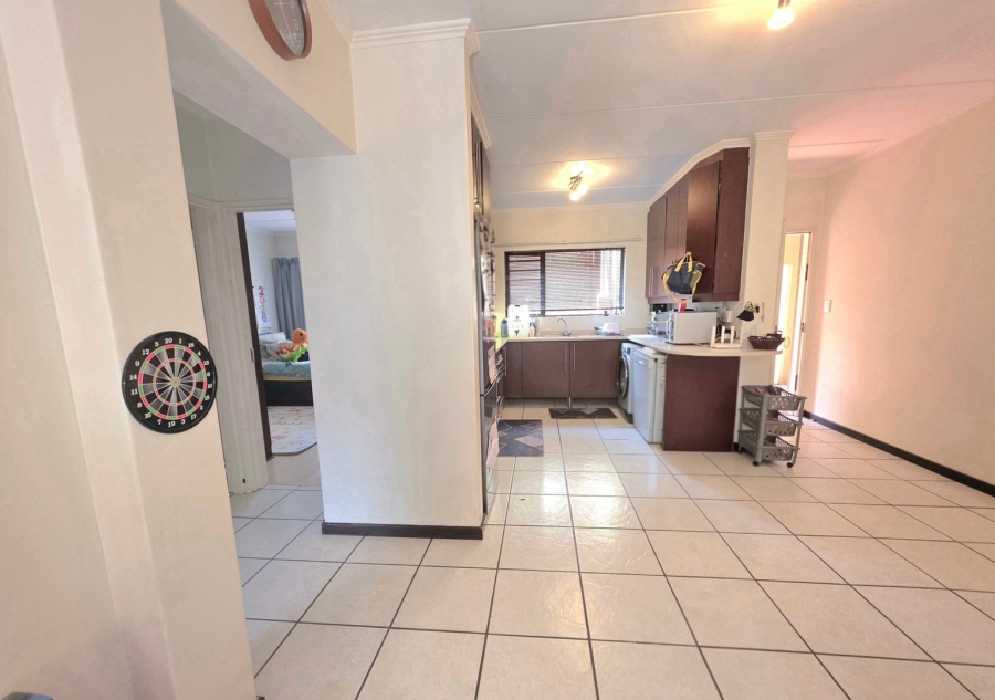 To Let 2 Bedroom Property for Rent in Sunninghill Gauteng