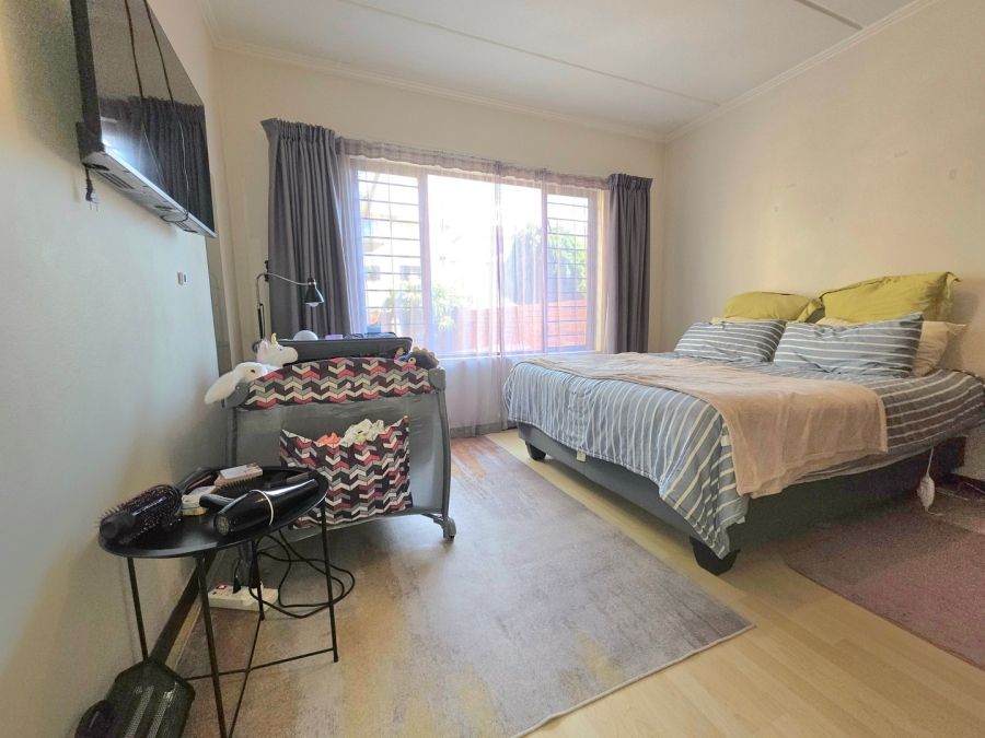 To Let 2 Bedroom Property for Rent in Sunninghill Gauteng