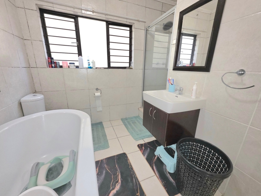 To Let 2 Bedroom Property for Rent in Sunninghill Gauteng
