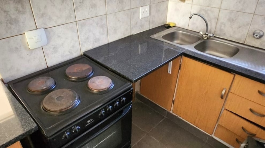 3 Bedroom Property for Sale in Mulbarton Gauteng