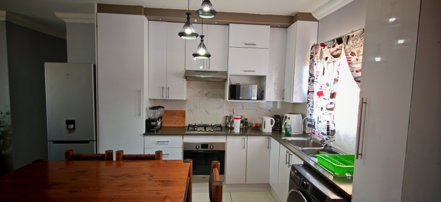 3 Bedroom Property for Sale in Kibler Park Gauteng