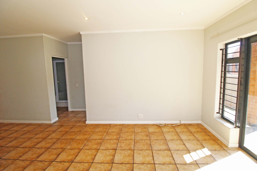 To Let 1 Bedroom Property for Rent in Darrenwood Gauteng