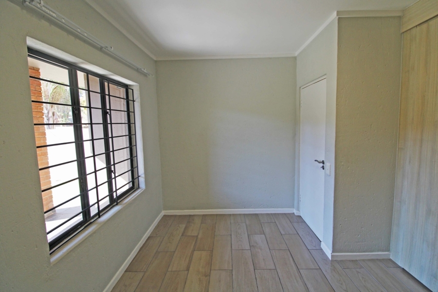To Let 1 Bedroom Property for Rent in Darrenwood Gauteng