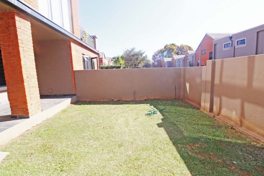 To Let 1 Bedroom Property for Rent in Darrenwood Gauteng