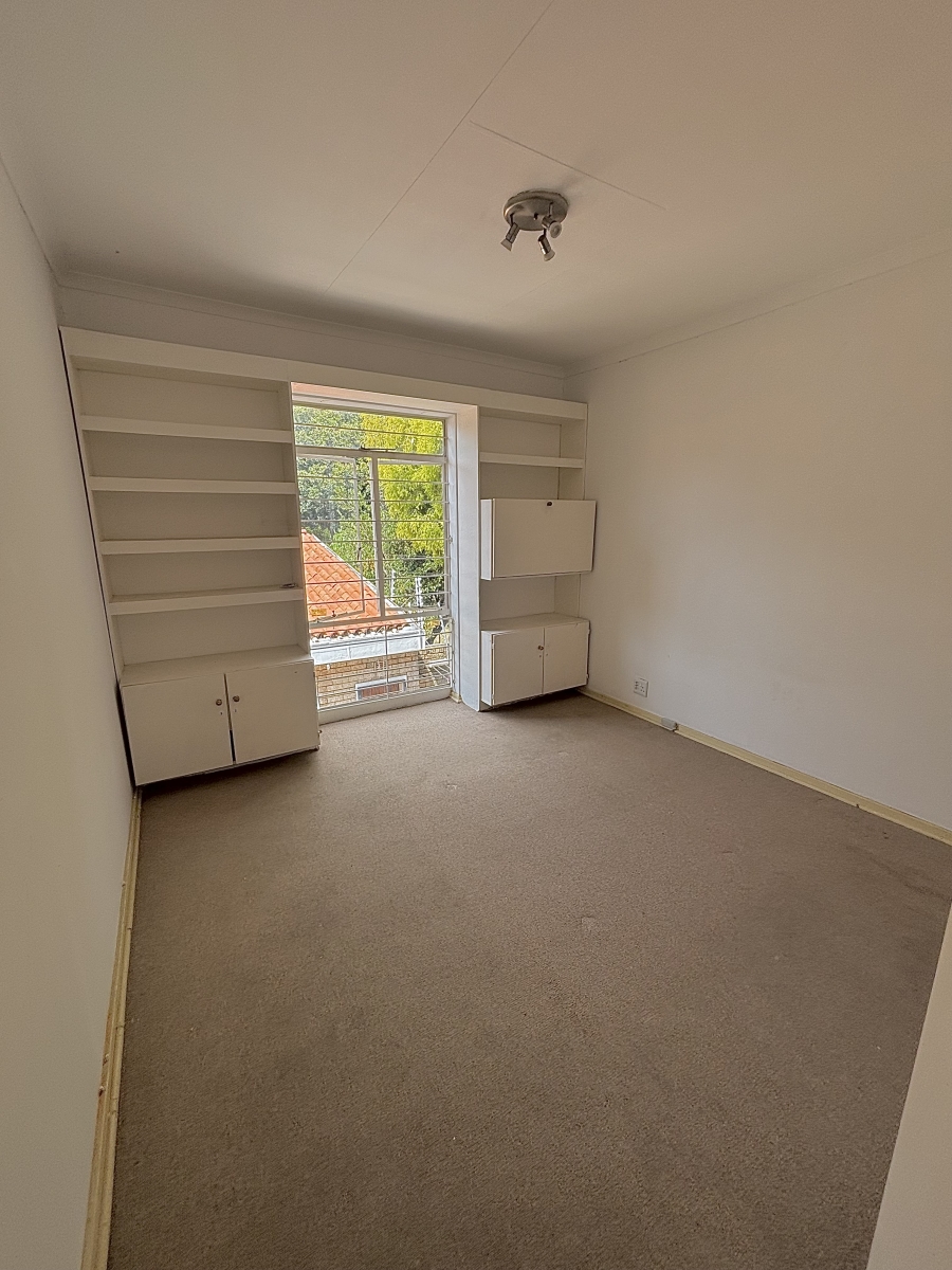 1 Bedroom Property for Sale in Fairways Gauteng
