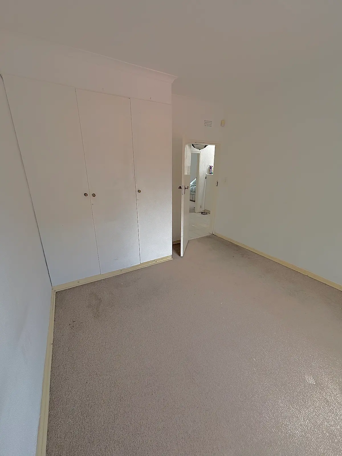 1 Bedroom Property for Sale in Fairways Gauteng