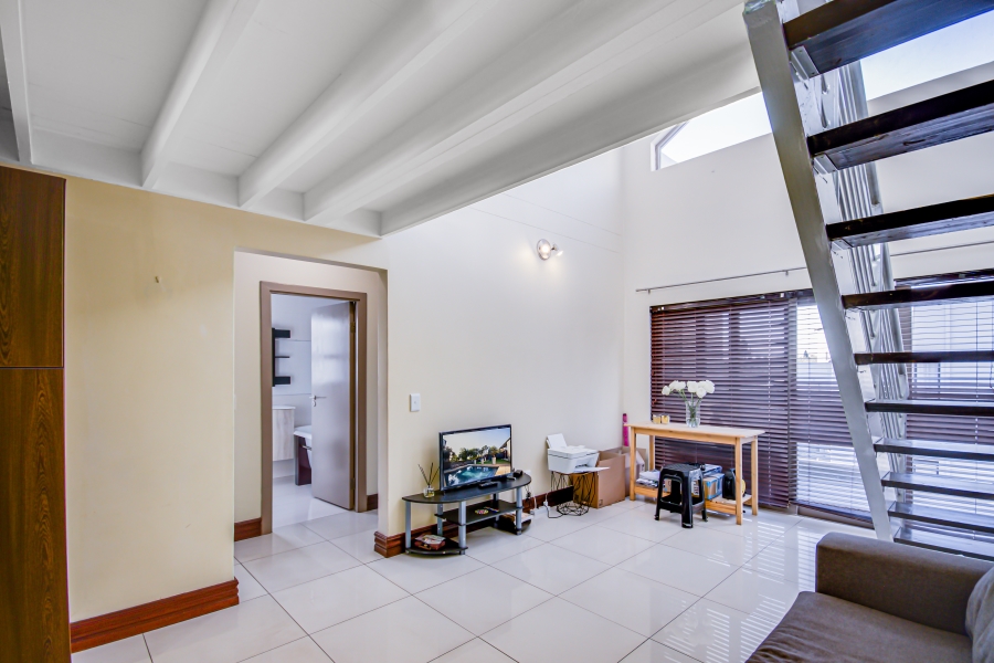 To Let 2 Bedroom Property for Rent in Sunninghill Gauteng
