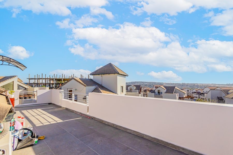 To Let 2 Bedroom Property for Rent in Sunninghill Gauteng