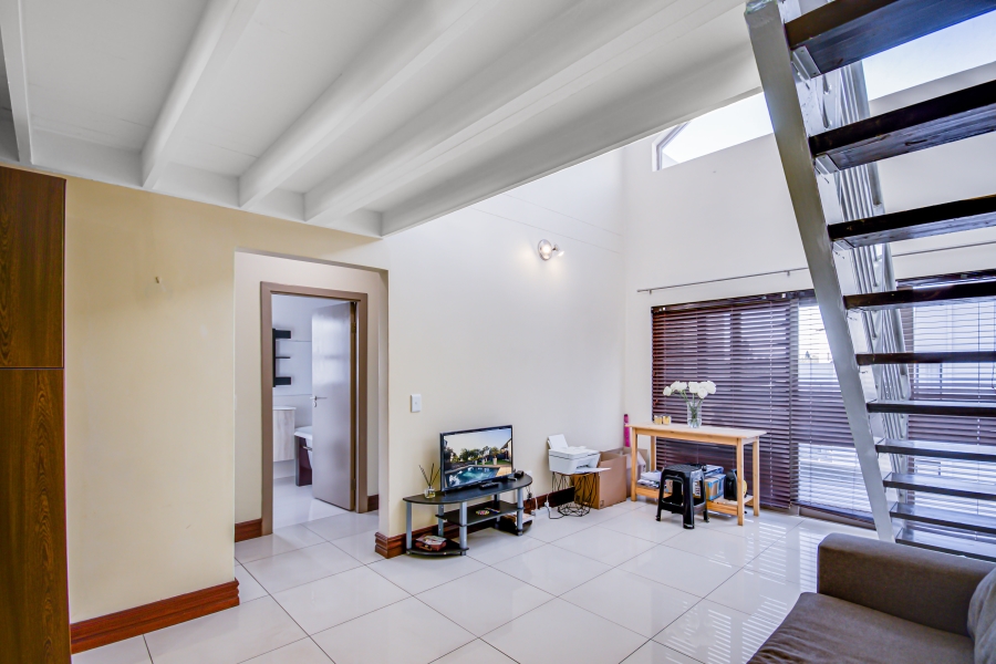 2 Bedroom Property for Sale in Sunninghill Gauteng