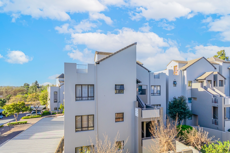 2 Bedroom Property for Sale in Sunninghill Gauteng