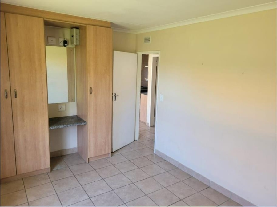 To Let 2 Bedroom Property for Rent in Thatch Hill Estate Gauteng