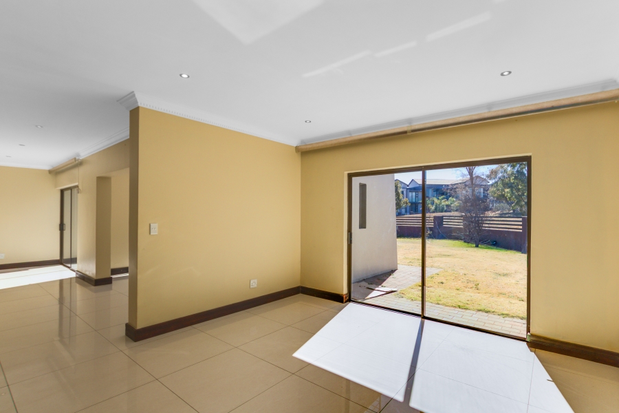 To Let 4 Bedroom Property for Rent in Copperleaf Estate Gauteng