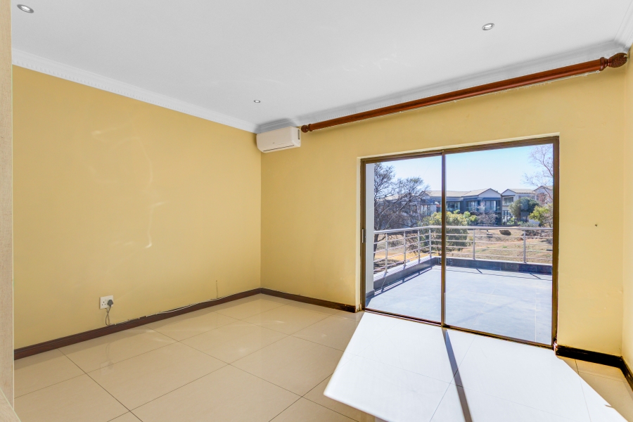 To Let 4 Bedroom Property for Rent in Copperleaf Estate Gauteng