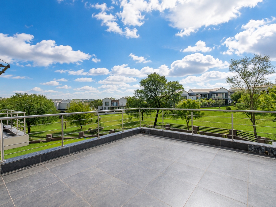 To Let 4 Bedroom Property for Rent in Copperleaf Estate Gauteng