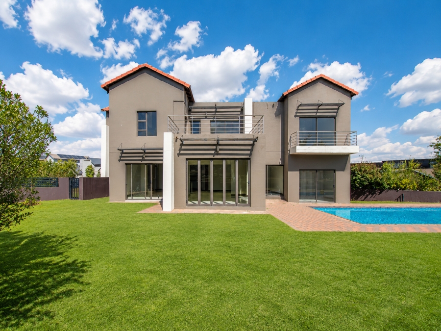 To Let 4 Bedroom Property for Rent in Copperleaf Estate Gauteng