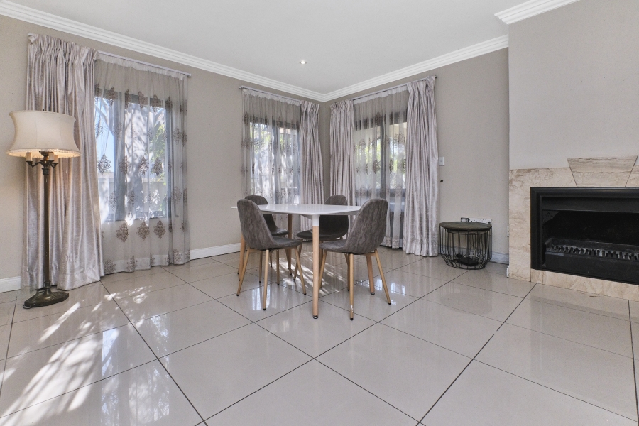 4 Bedroom Property for Sale in Broadacres Gauteng
