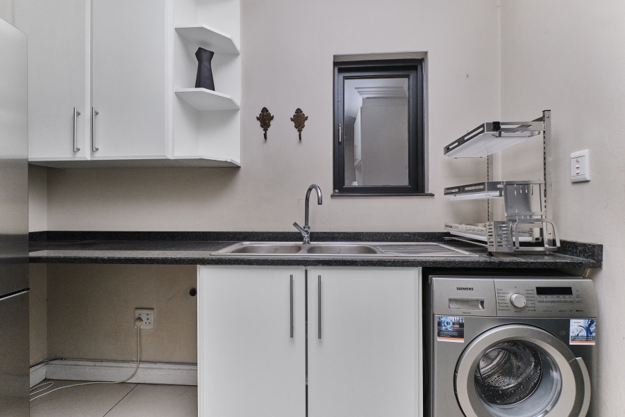 4 Bedroom Property for Sale in Broadacres Gauteng