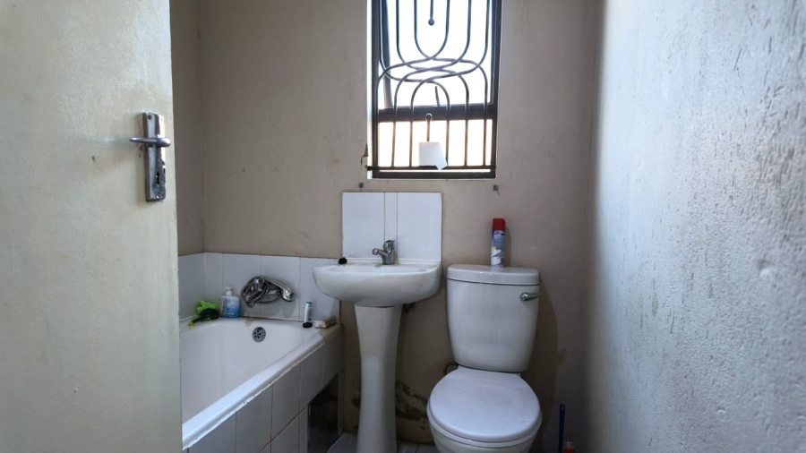 3 Bedroom Property for Sale in Delmore Park Gauteng
